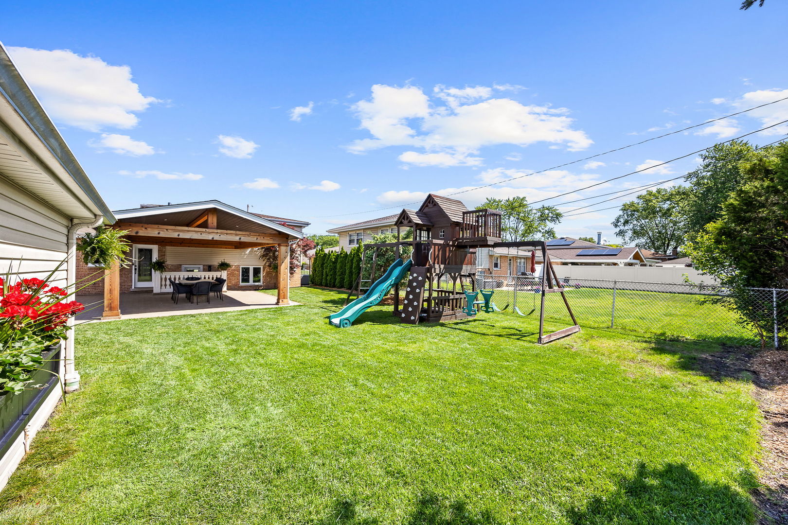 7917 W 81st Street, Bridgeview, IL 60455