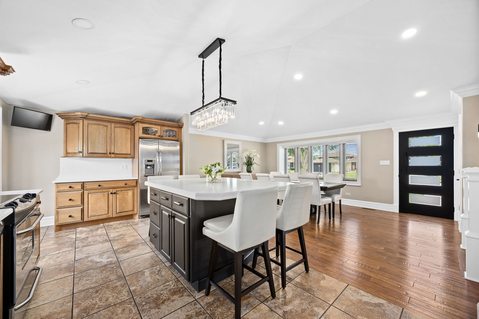 7917 W 81st Street, Bridgeview, IL 60455