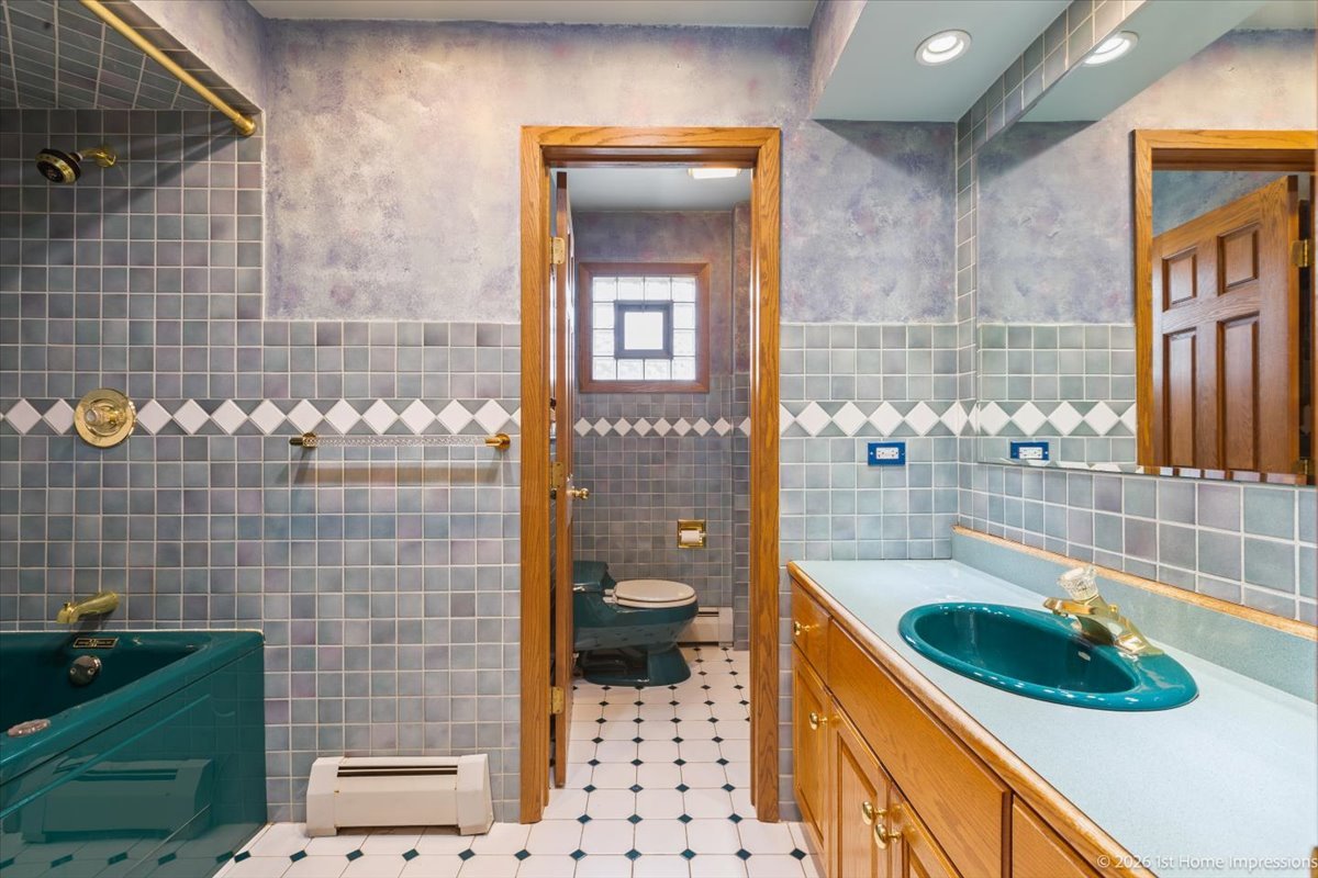 9600 Mayfield Avenue, Oak Lawn, IL 60453