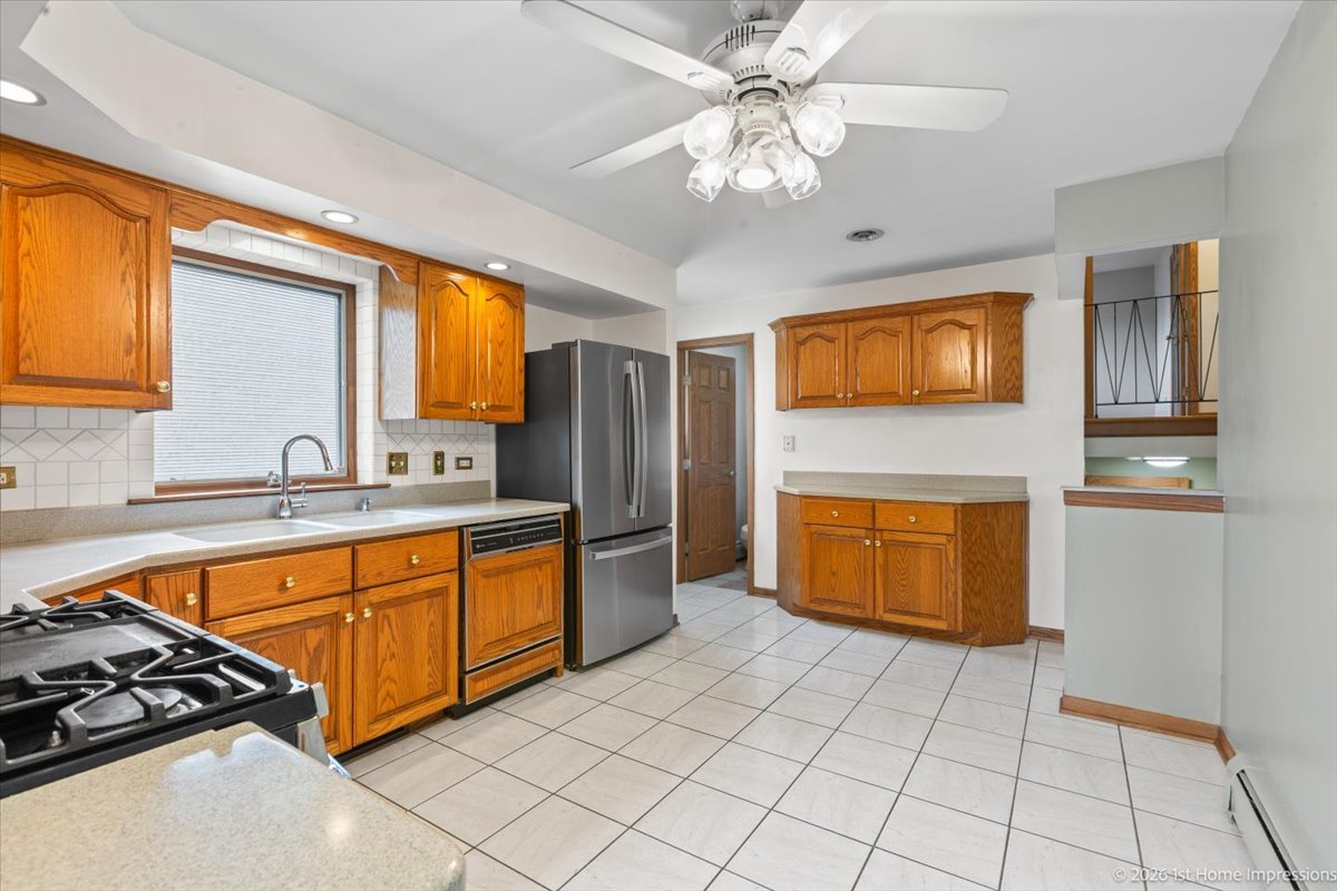 9600 Mayfield Avenue, Oak Lawn, IL 60453