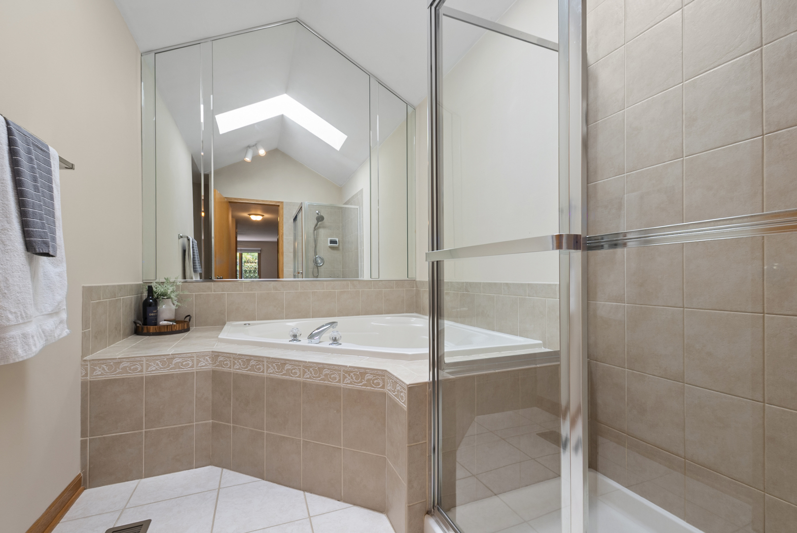 8703 Cashel Lane, Tinley Park, IL 60487
