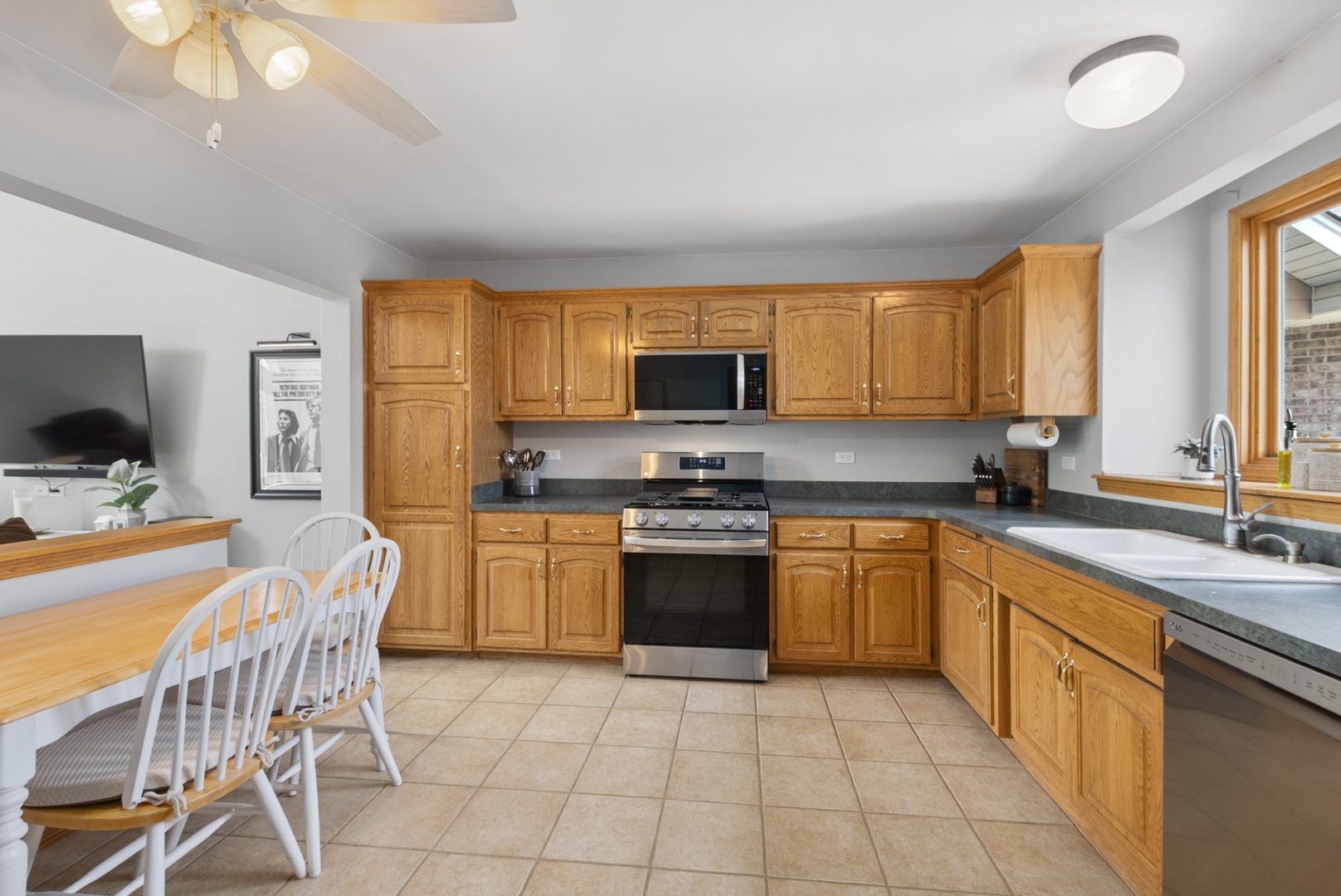 8703 Cashel Lane, Tinley Park, IL 60487