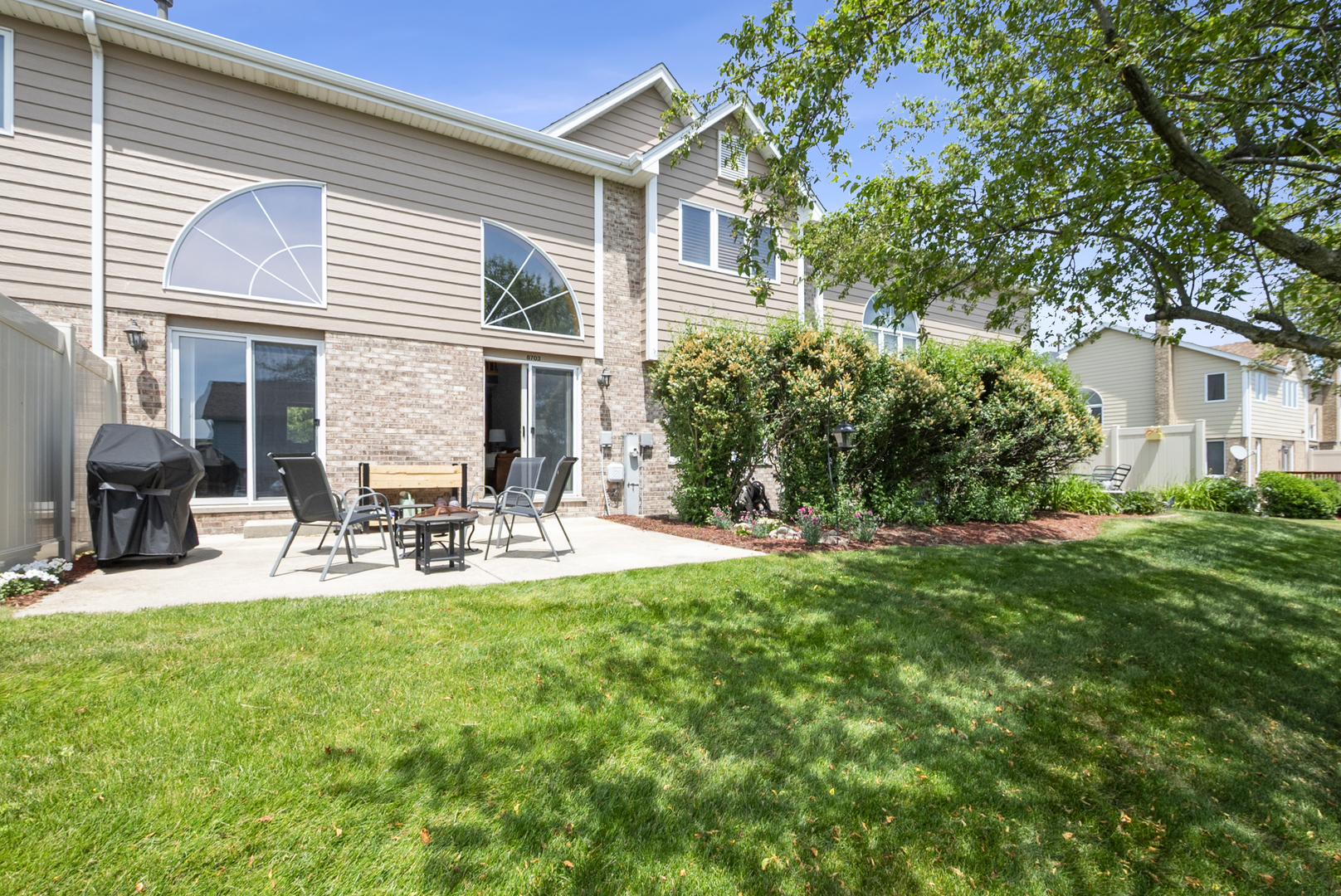 8703 Cashel Lane, Tinley Park, IL 60487