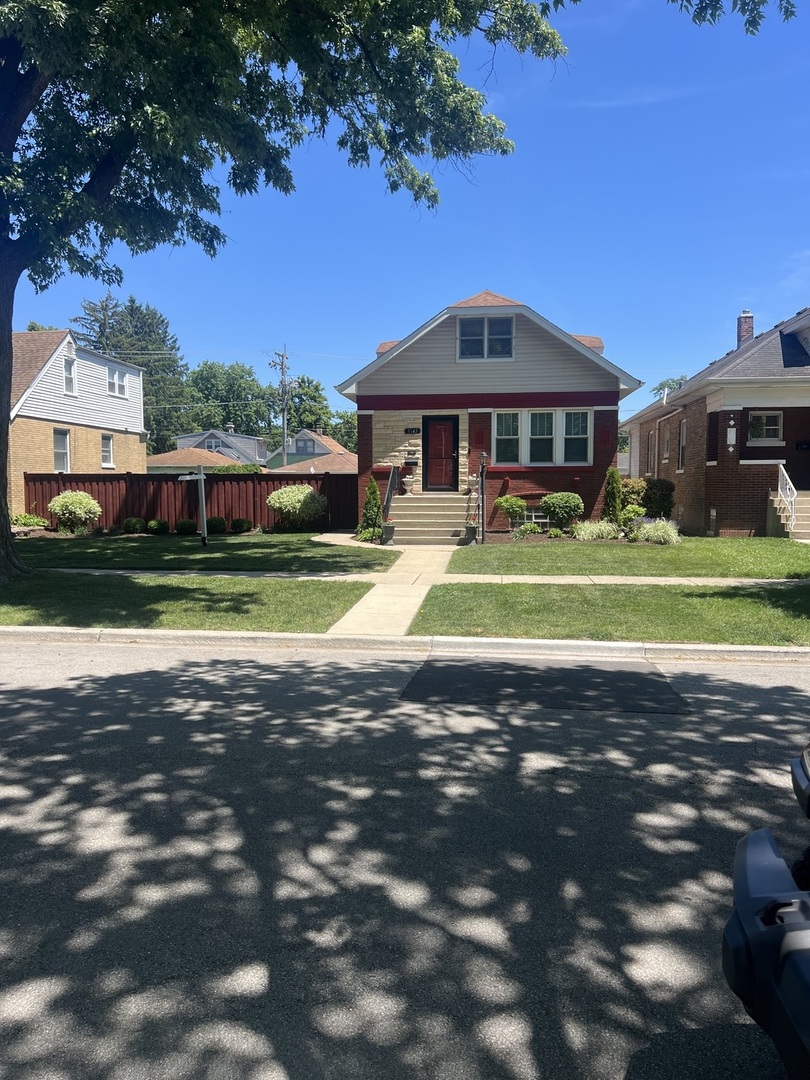 3147 Sunnyside Avenue, Brookfield, IL 60513