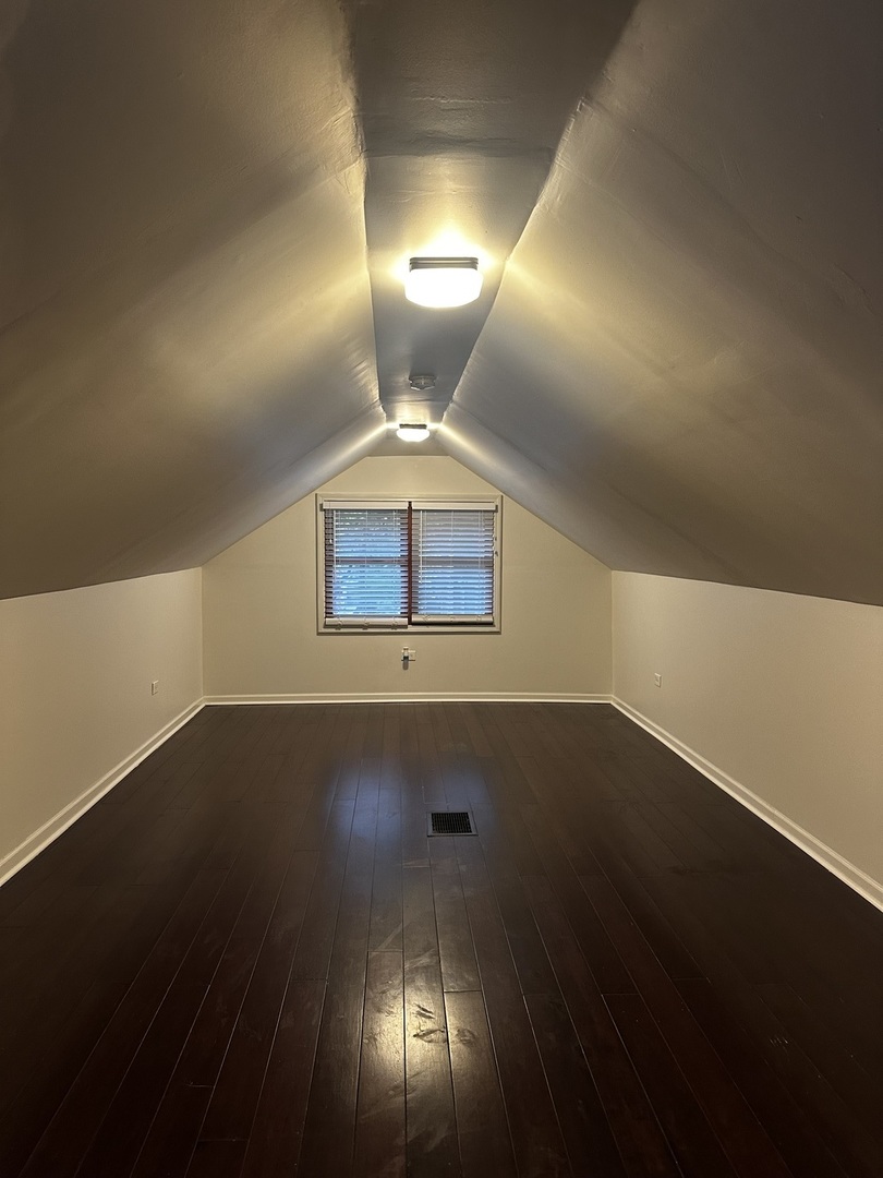 3147 Sunnyside Avenue, Brookfield, IL 60513