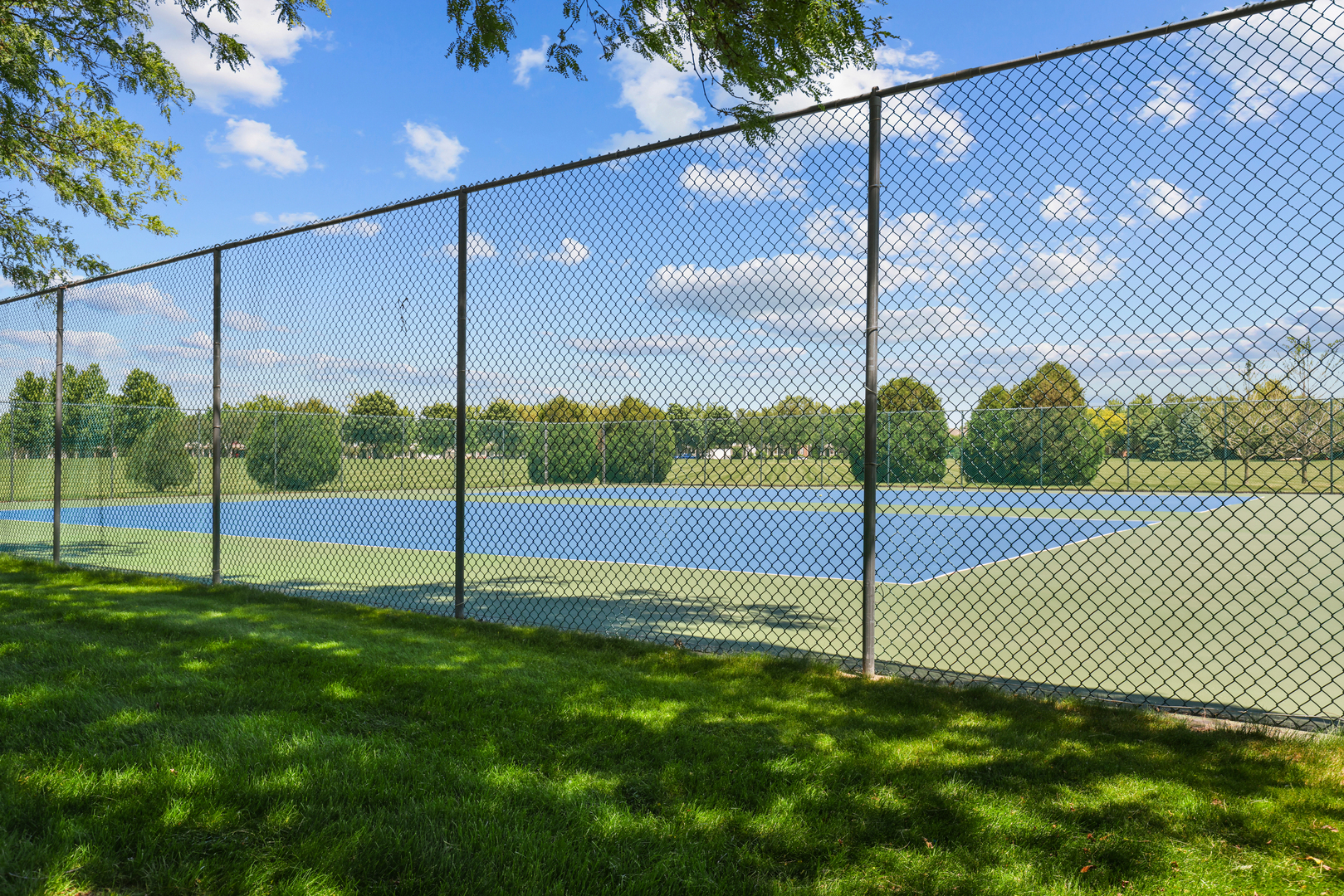 3633 Hyde Park Court, Elgin, IL 60124