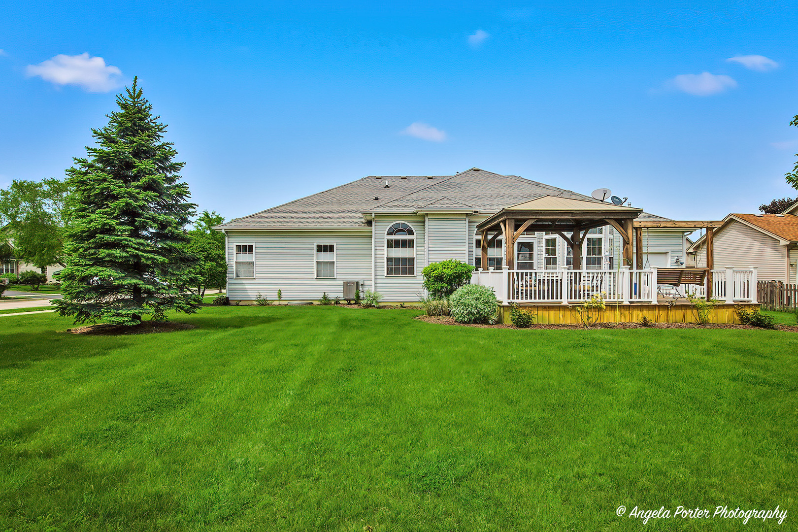 4641 4th Street, Winthrop Harbor, IL 60096