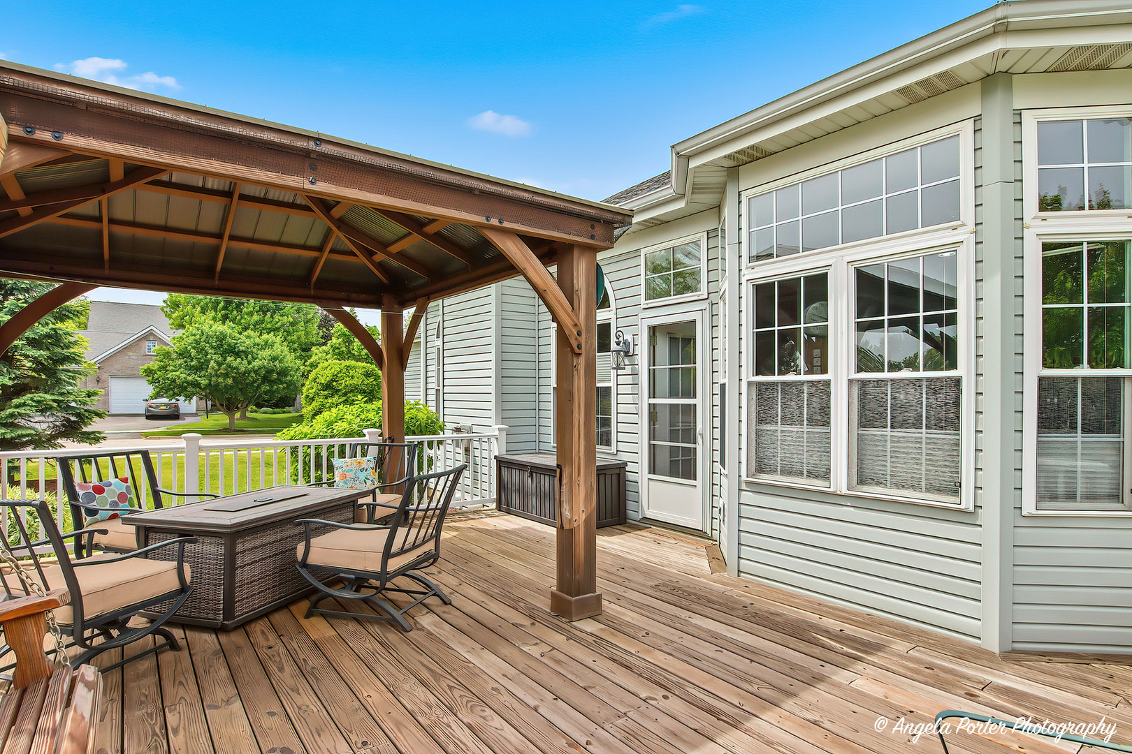 4641 4th Street, Winthrop Harbor, IL 60096