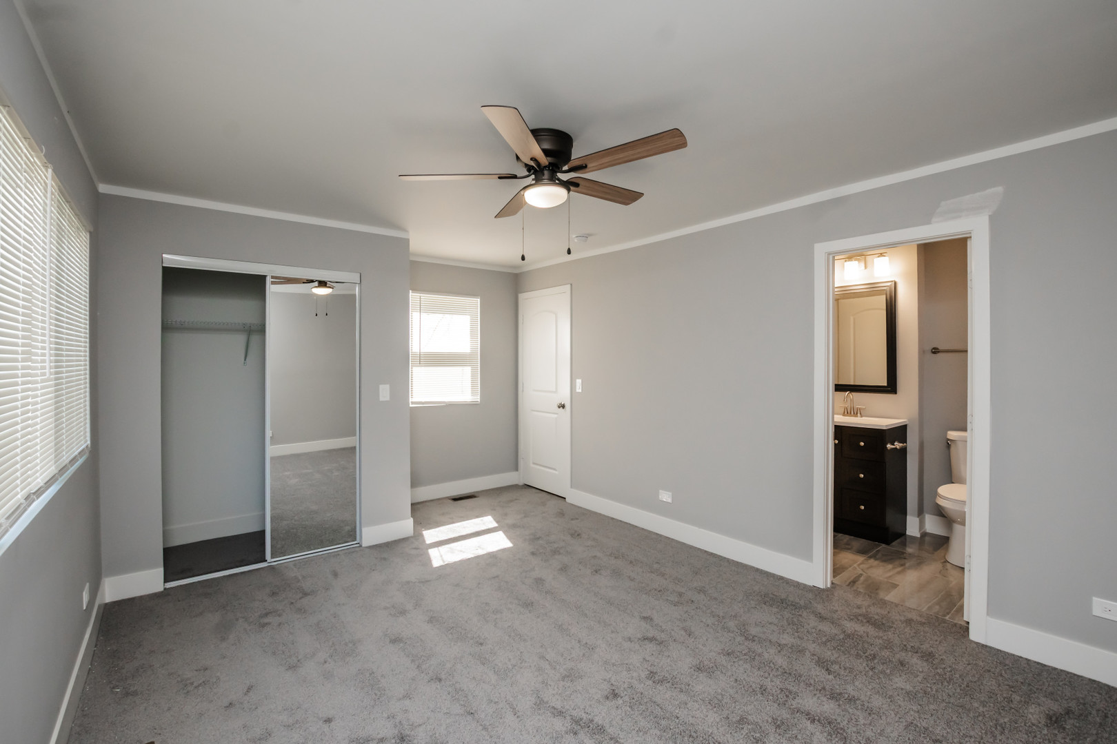 1244 W 115th Street, Chicago, IL 60643