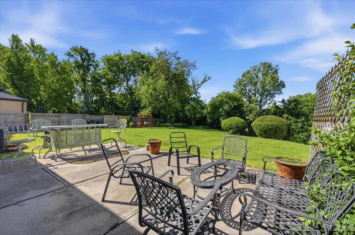 3007 Greenwood Road, Hazel Crest, IL 60429