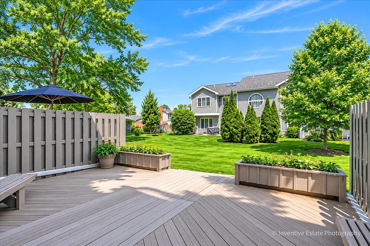 8304 Highpoint Circle #B, Darien, IL 60561