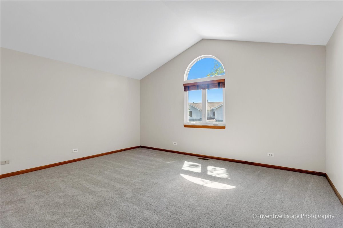 8304 Highpoint Circle #B, Darien, IL 60561