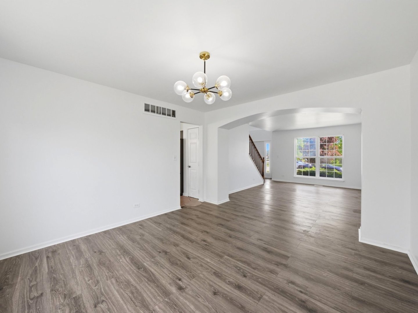 225 Parkside Lane, Oswego, IL 60543