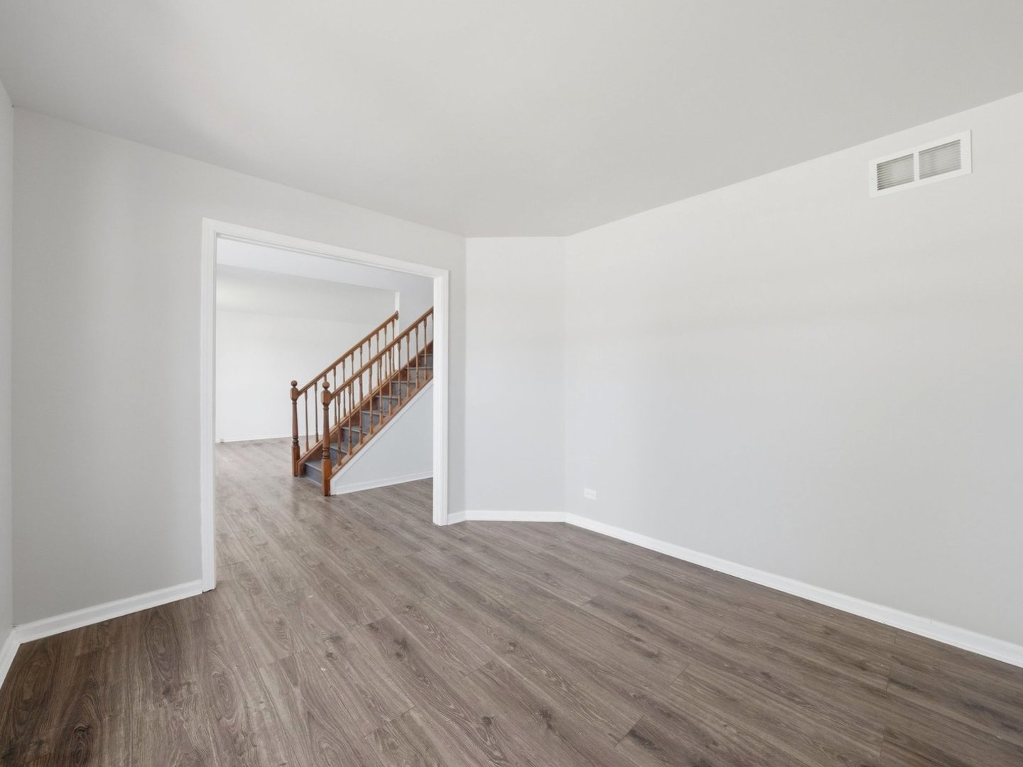 225 Parkside Lane, Oswego, IL 60543