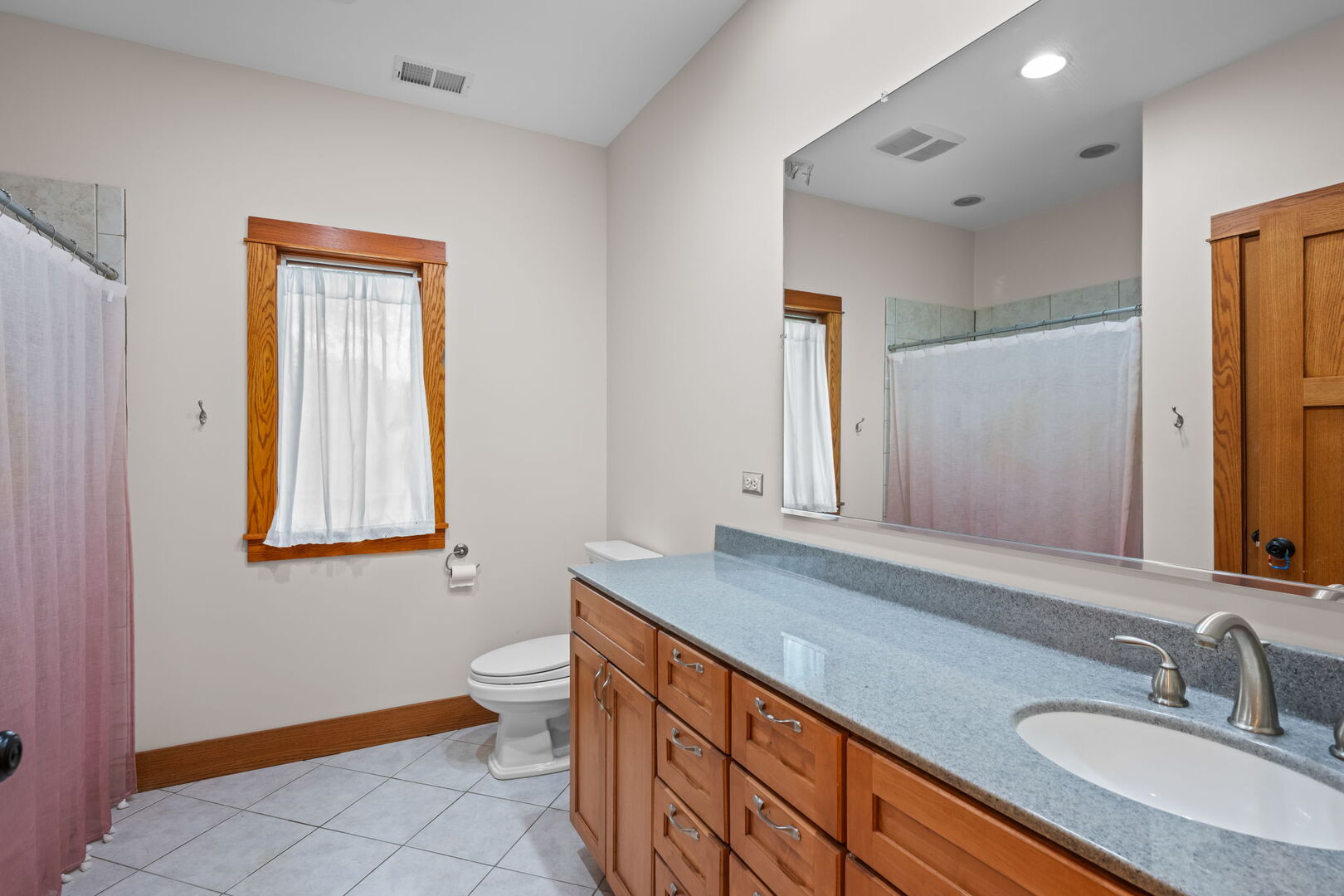 23W212 Blackcherry Lane, Glen Ellyn, IL 60137