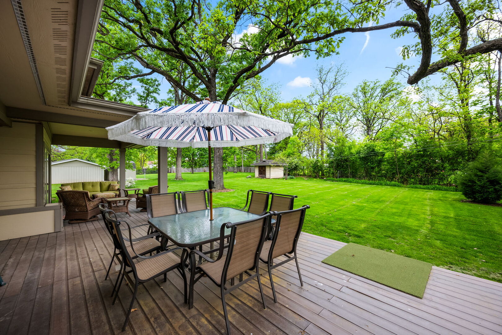23W212 Blackcherry Lane, Glen Ellyn, IL 60137