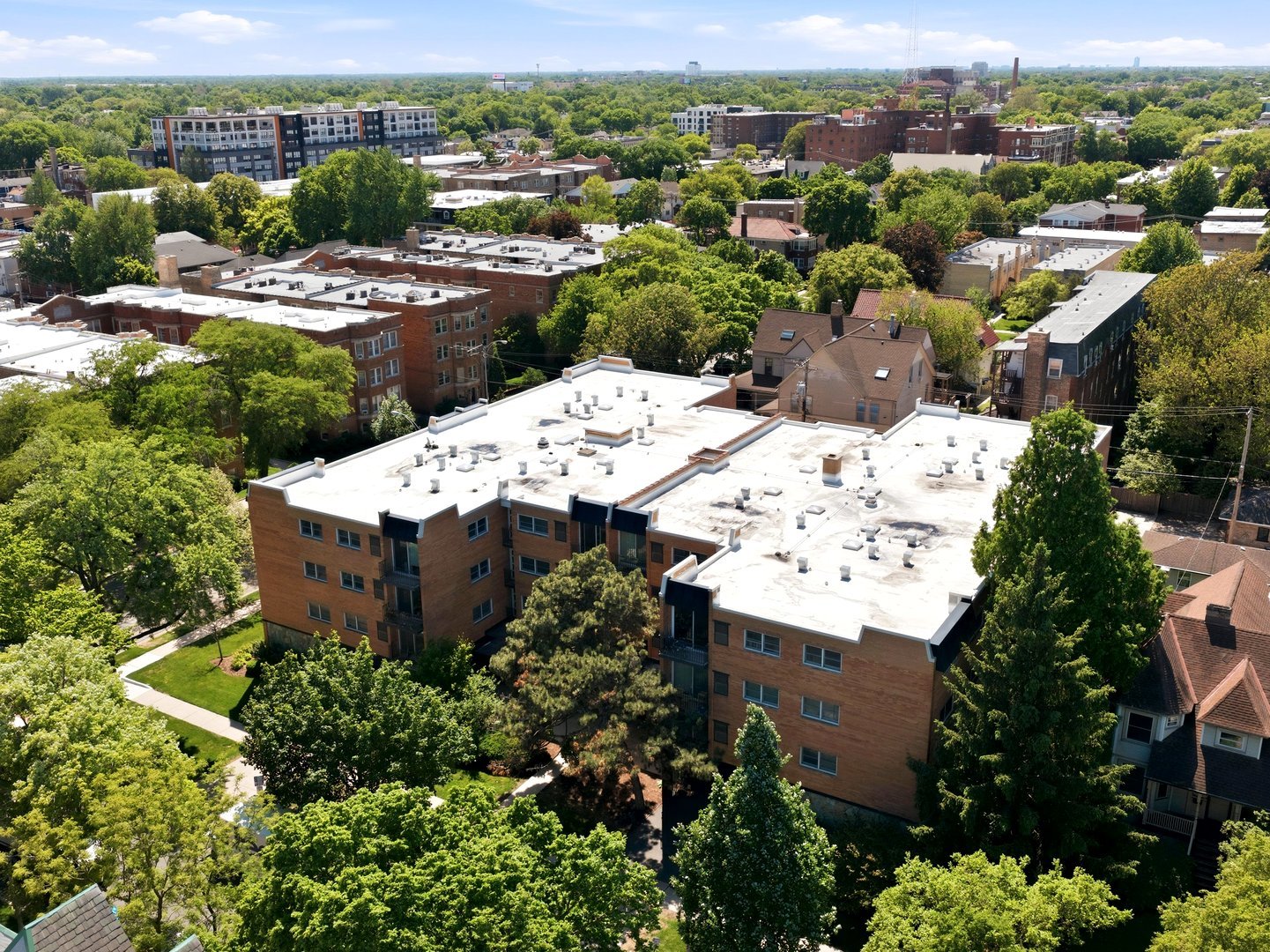 333 S EAST Avenue #306, Oak Park, IL 60302