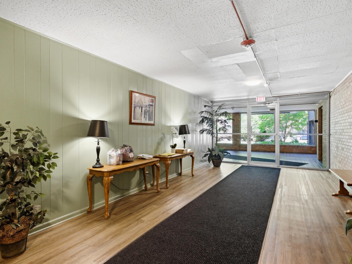 333 S EAST Avenue #306, Oak Park, IL 60302