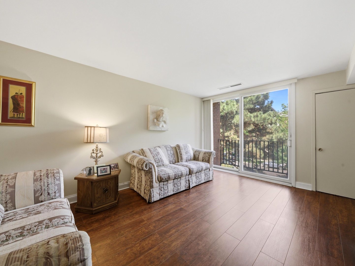 333 S EAST Avenue #306, Oak Park, IL 60302