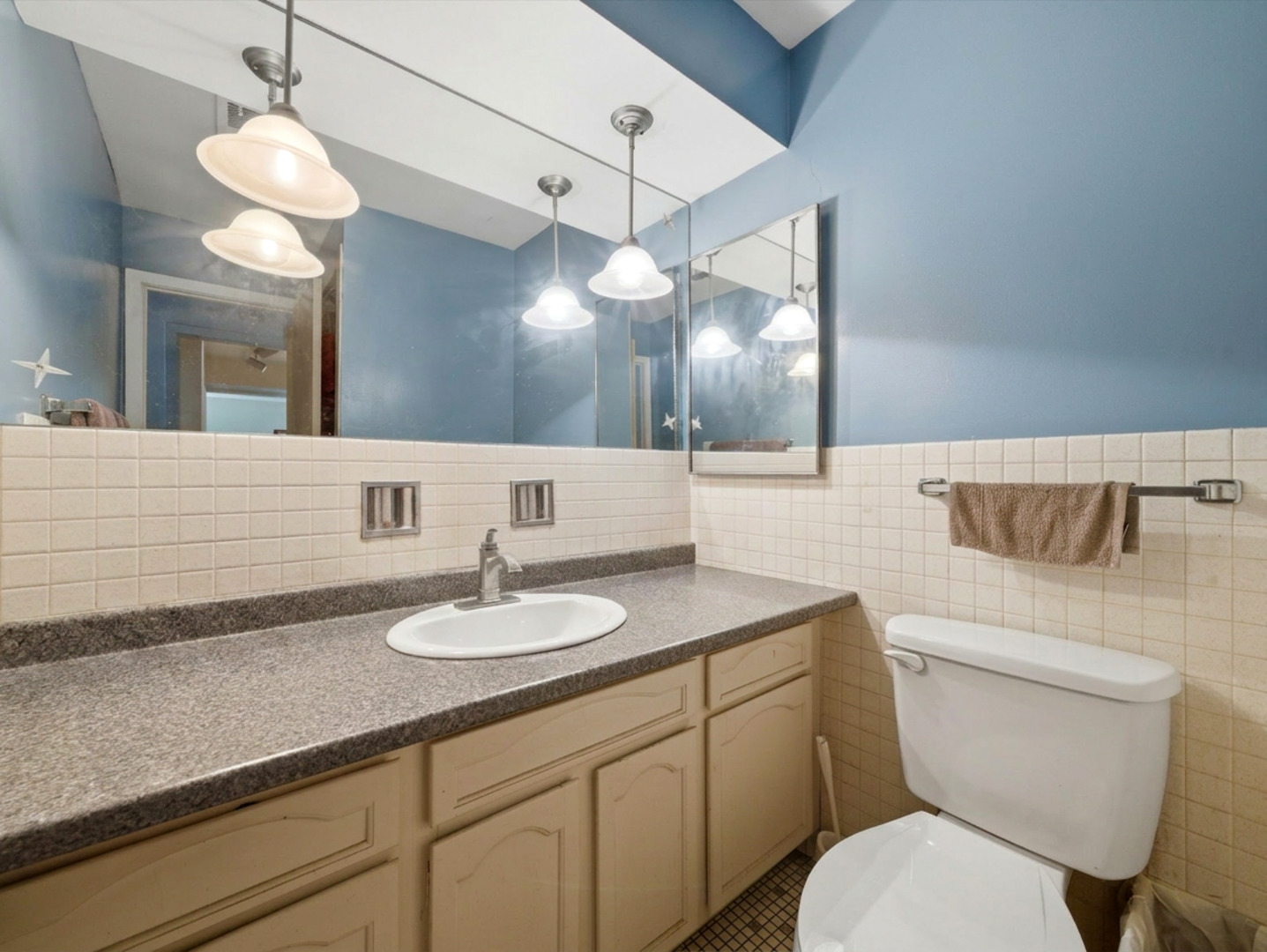 333 S EAST Avenue #306, Oak Park, IL 60302