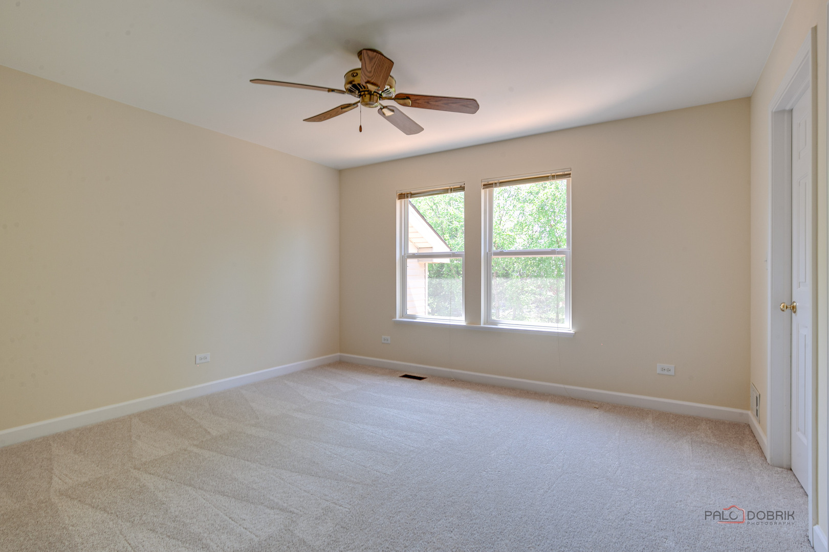2224 Cathedral Court, Gurnee, IL 60031