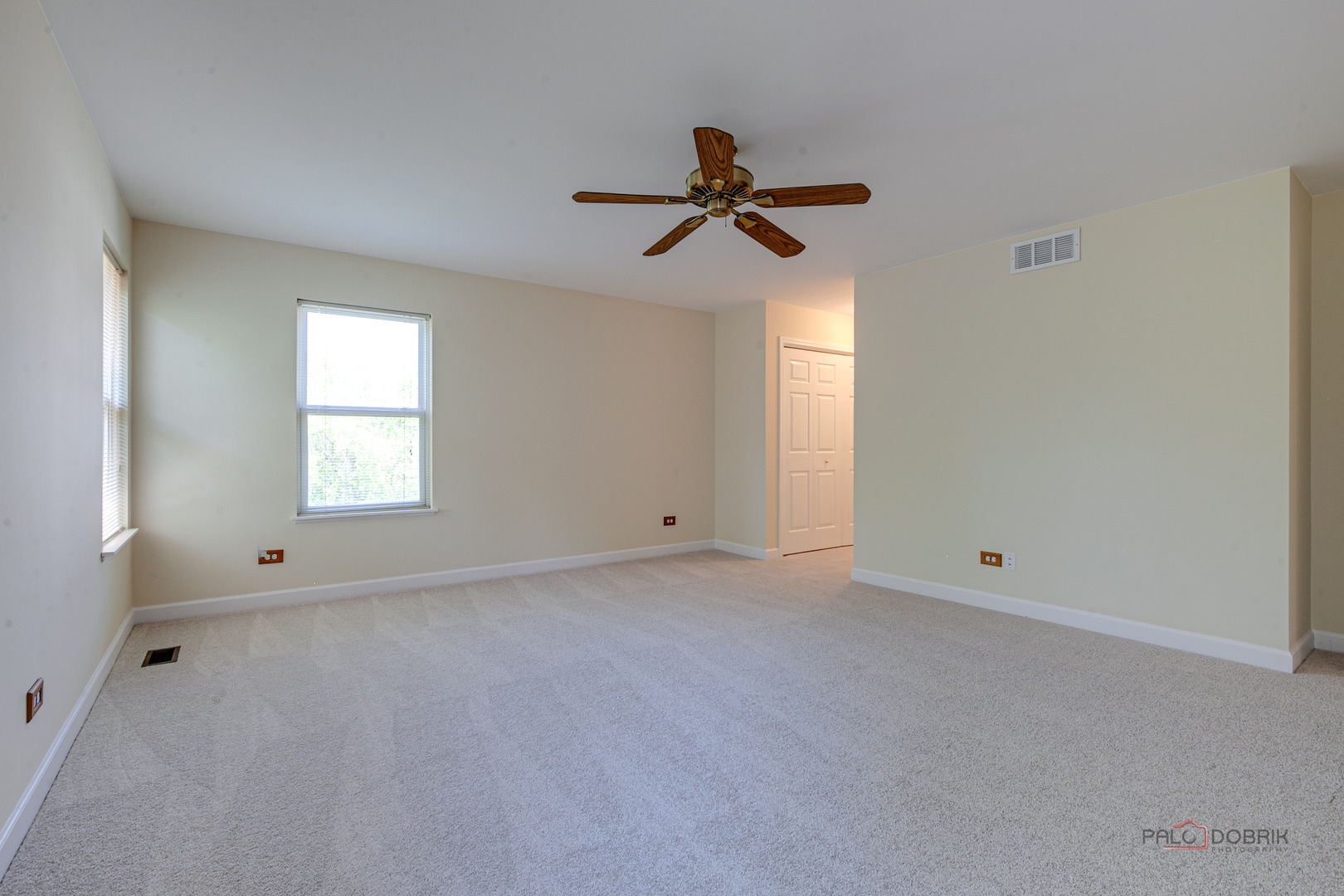 2224 Cathedral Court, Gurnee, IL 60031