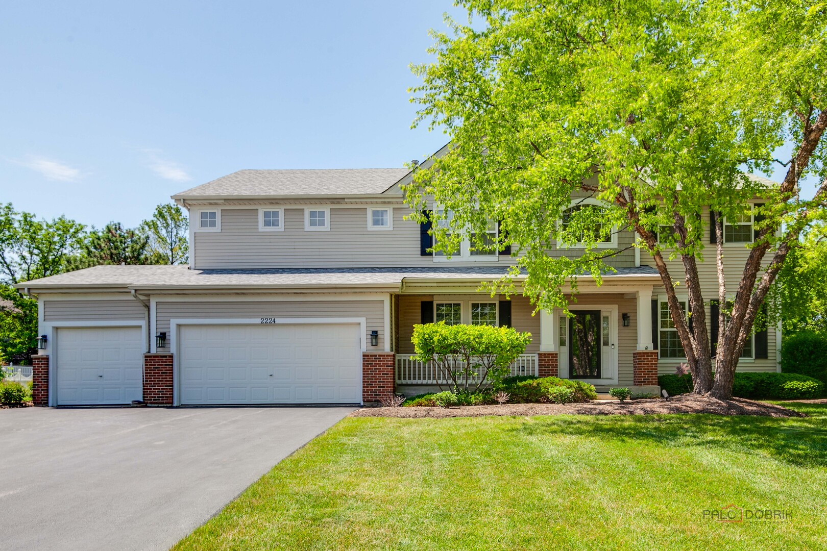 2224 Cathedral Court, Gurnee, IL 60031