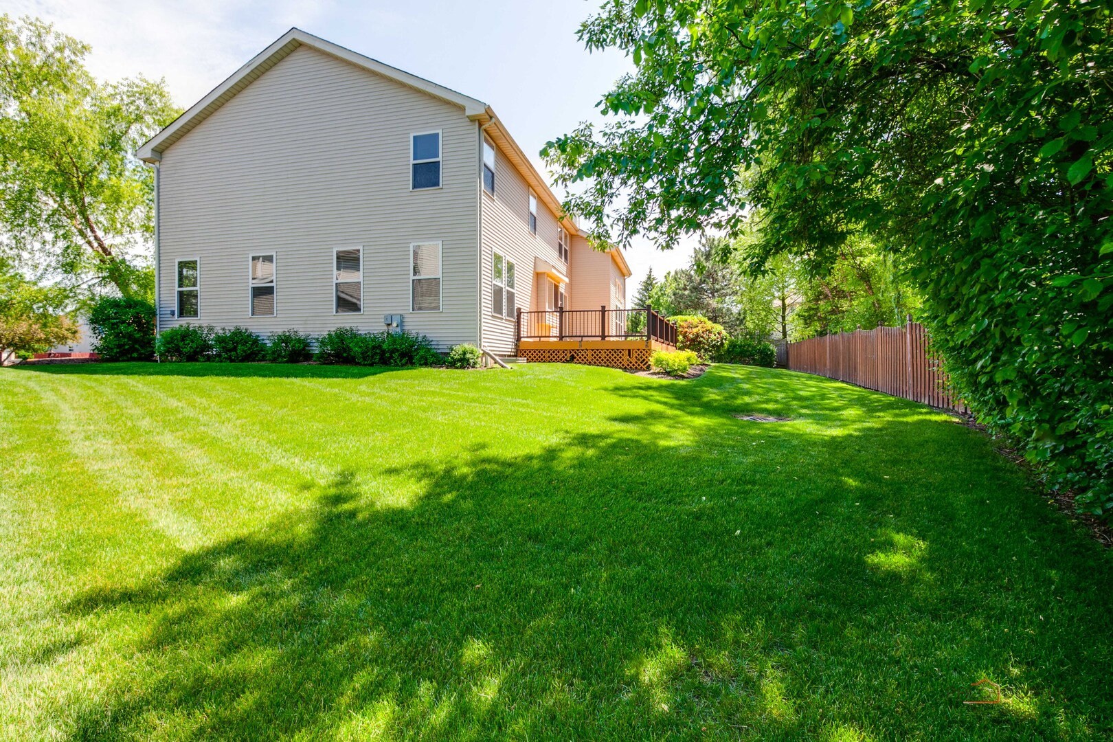 2224 Cathedral Court, Gurnee, IL 60031