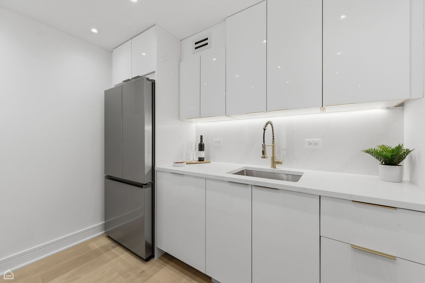 100 E Walton Street #36D, Chicago, IL 60611