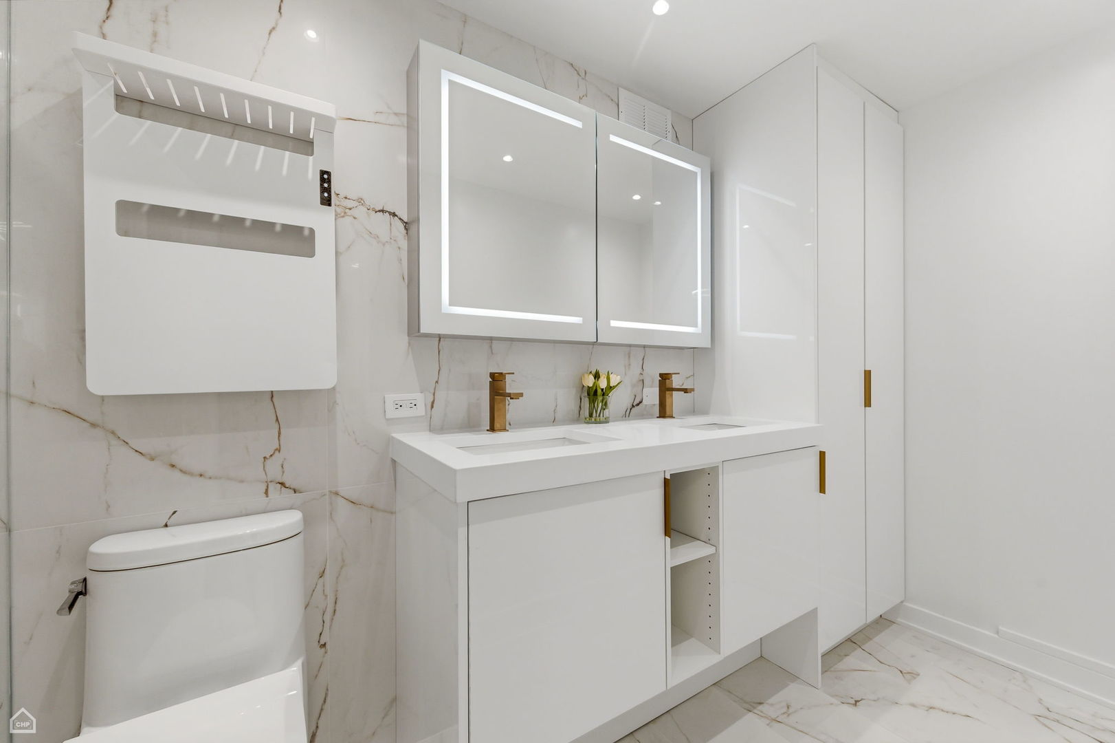 100 E Walton Street #36D, Chicago, IL 60611