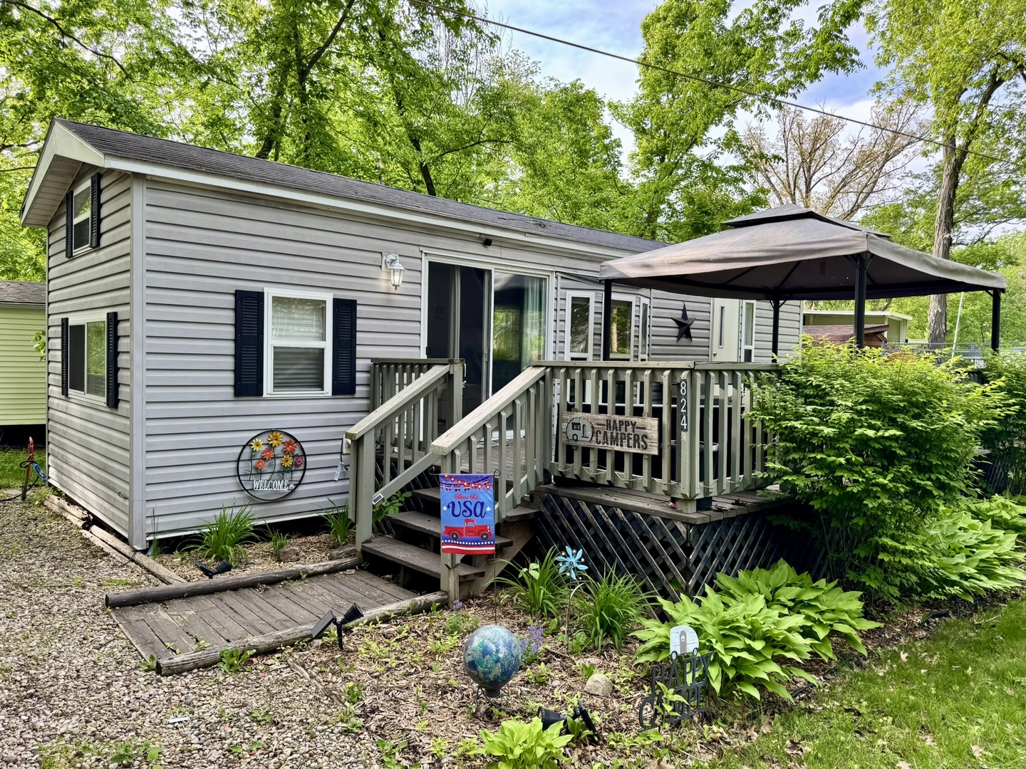 2795 E 28th Road, Seneca, IL 61360