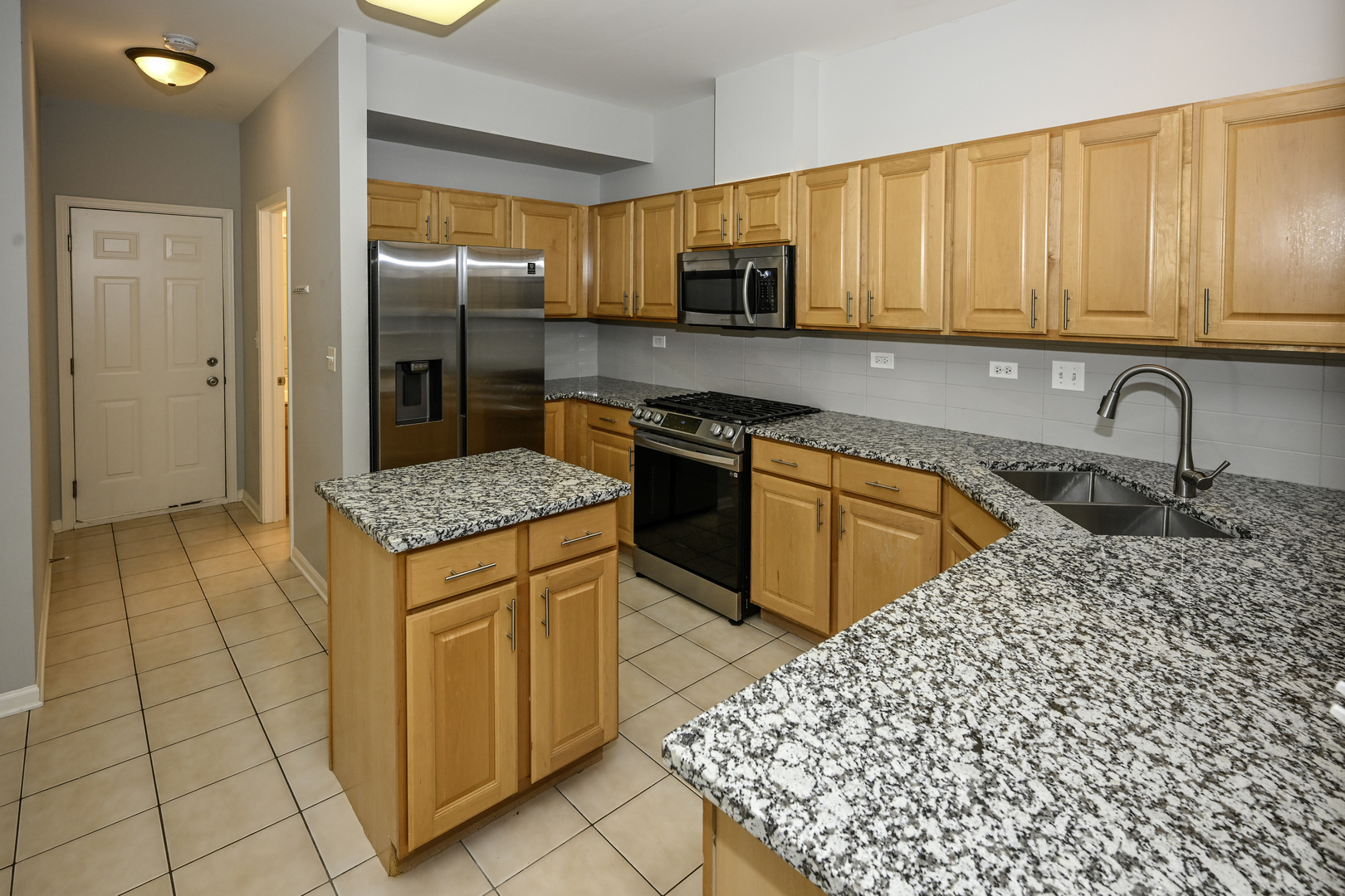 574 E Thornhill Lane, Palatine, IL 60074