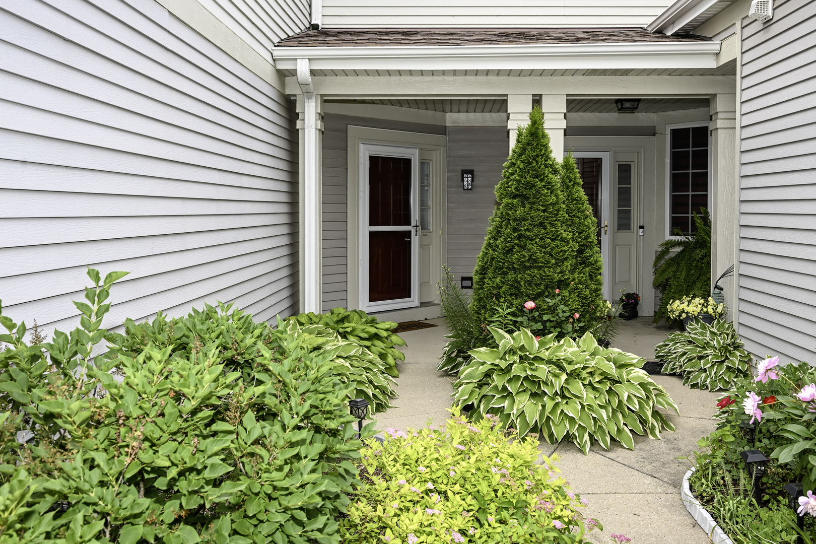 574 E Thornhill Lane, Palatine, IL 60074