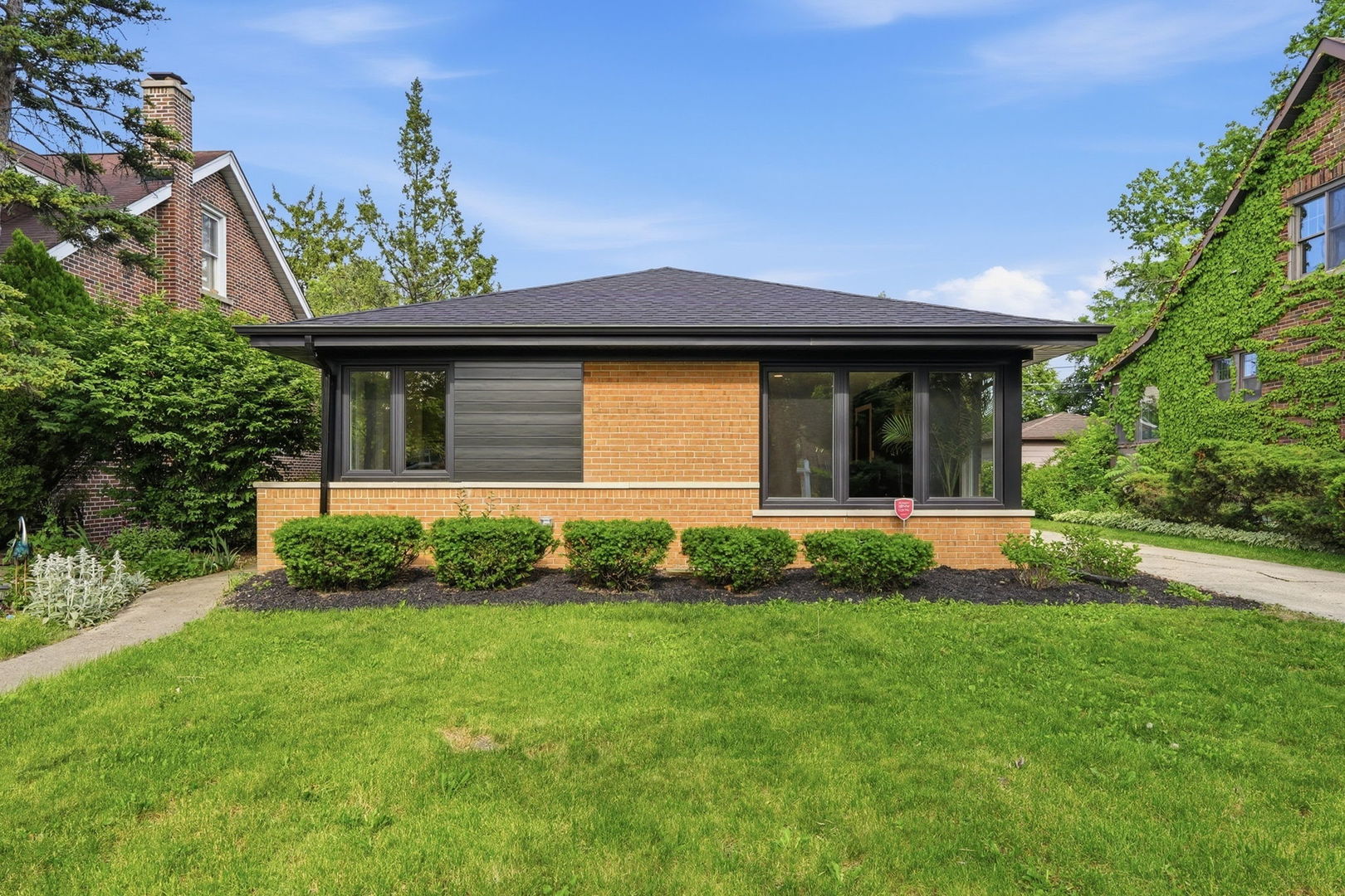 1009 S Washington Avenue, Park Ridge, IL 60068
