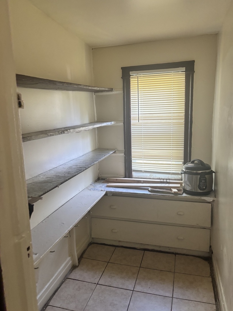 11317 S Edbrooke Avenue, Chicago, IL 60628