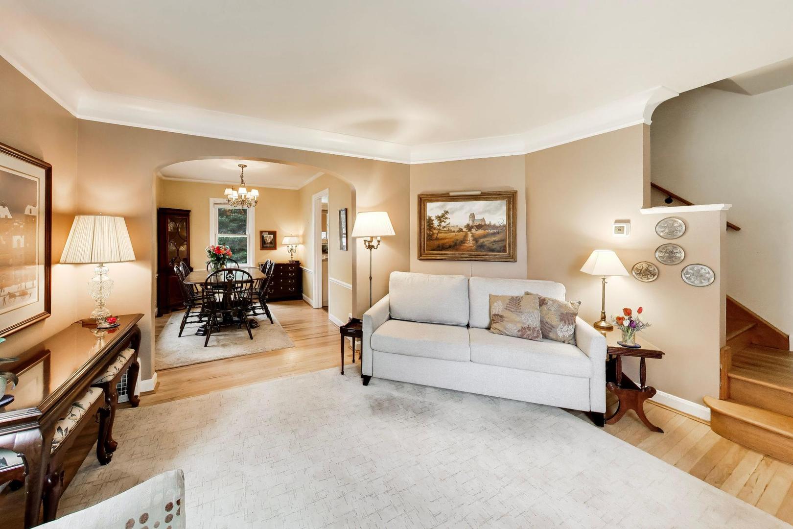 6436 N Oketo Avenue, Chicago, IL 60631