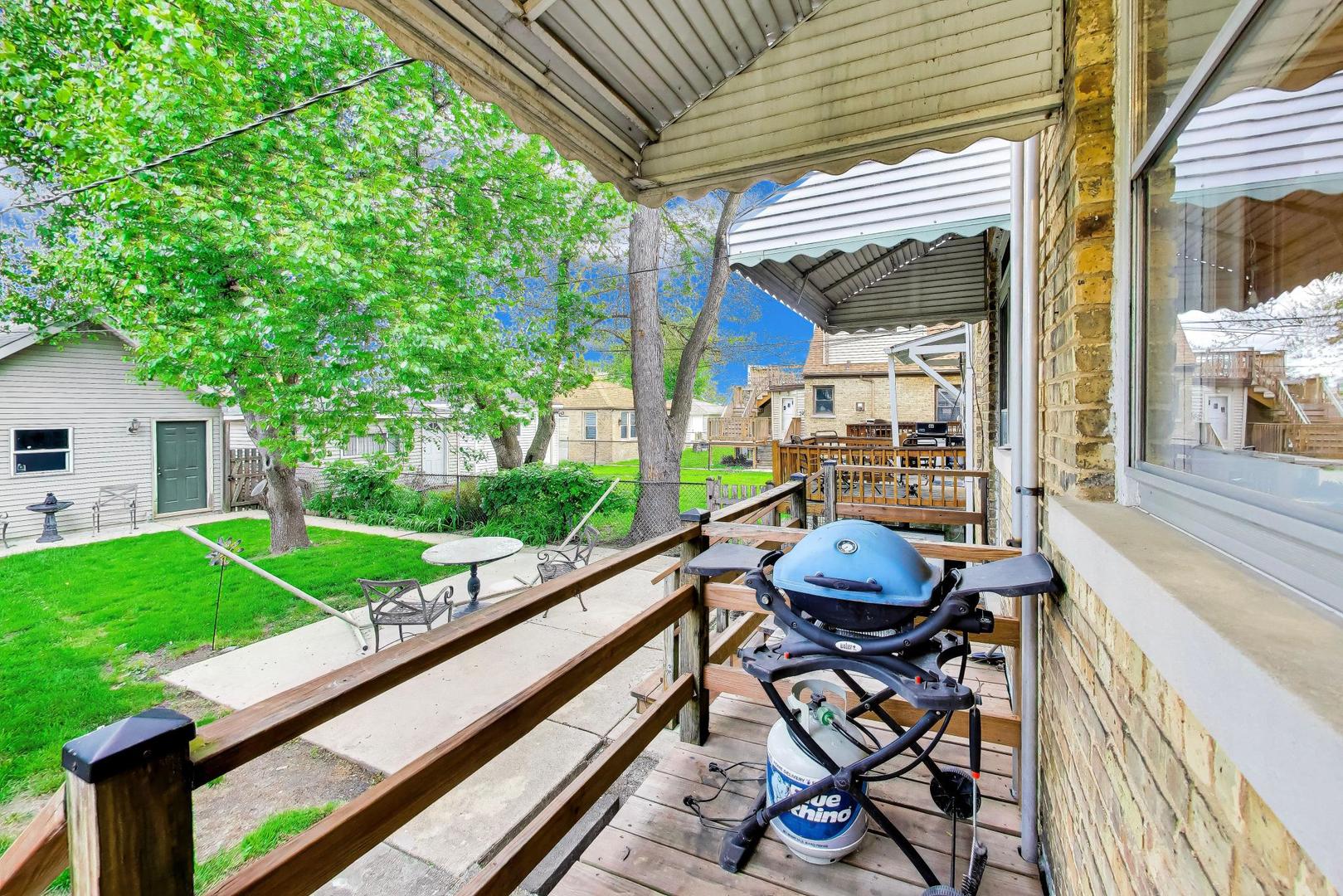 6436 N Oketo Avenue, Chicago, IL 60631
