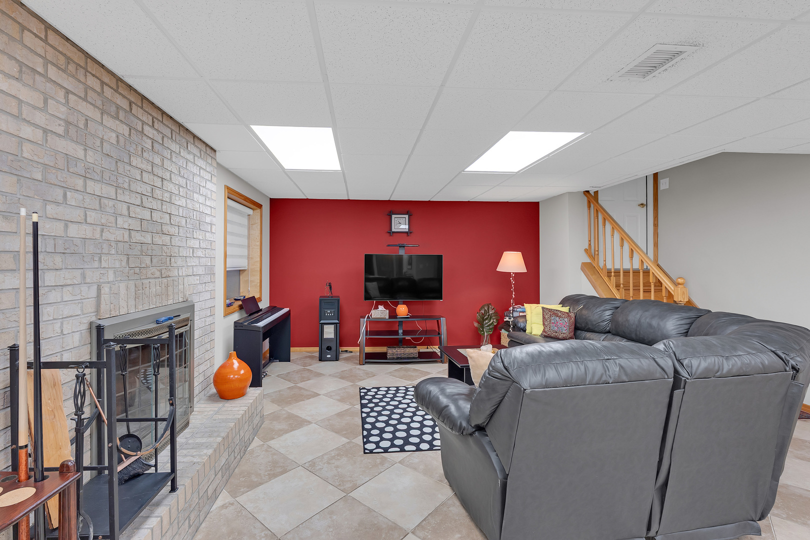 902 DORAL Drive, Bartlett, IL 60103