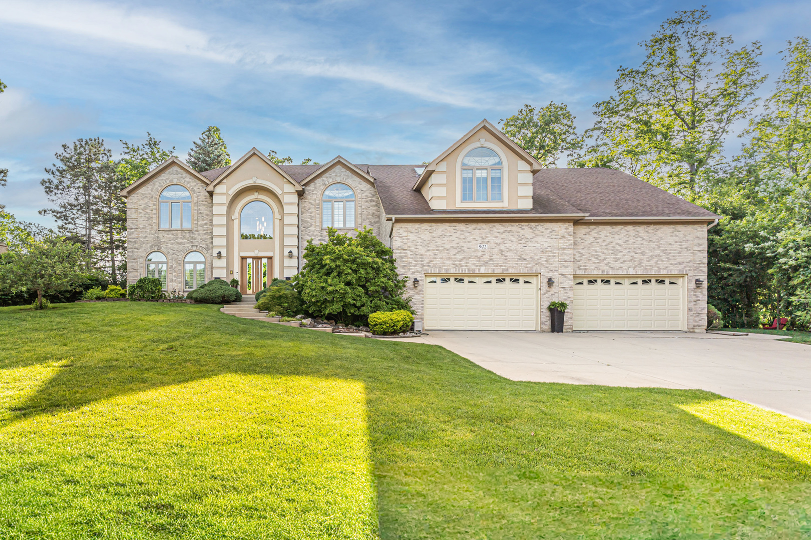 902 DORAL Drive, Bartlett, IL 60103