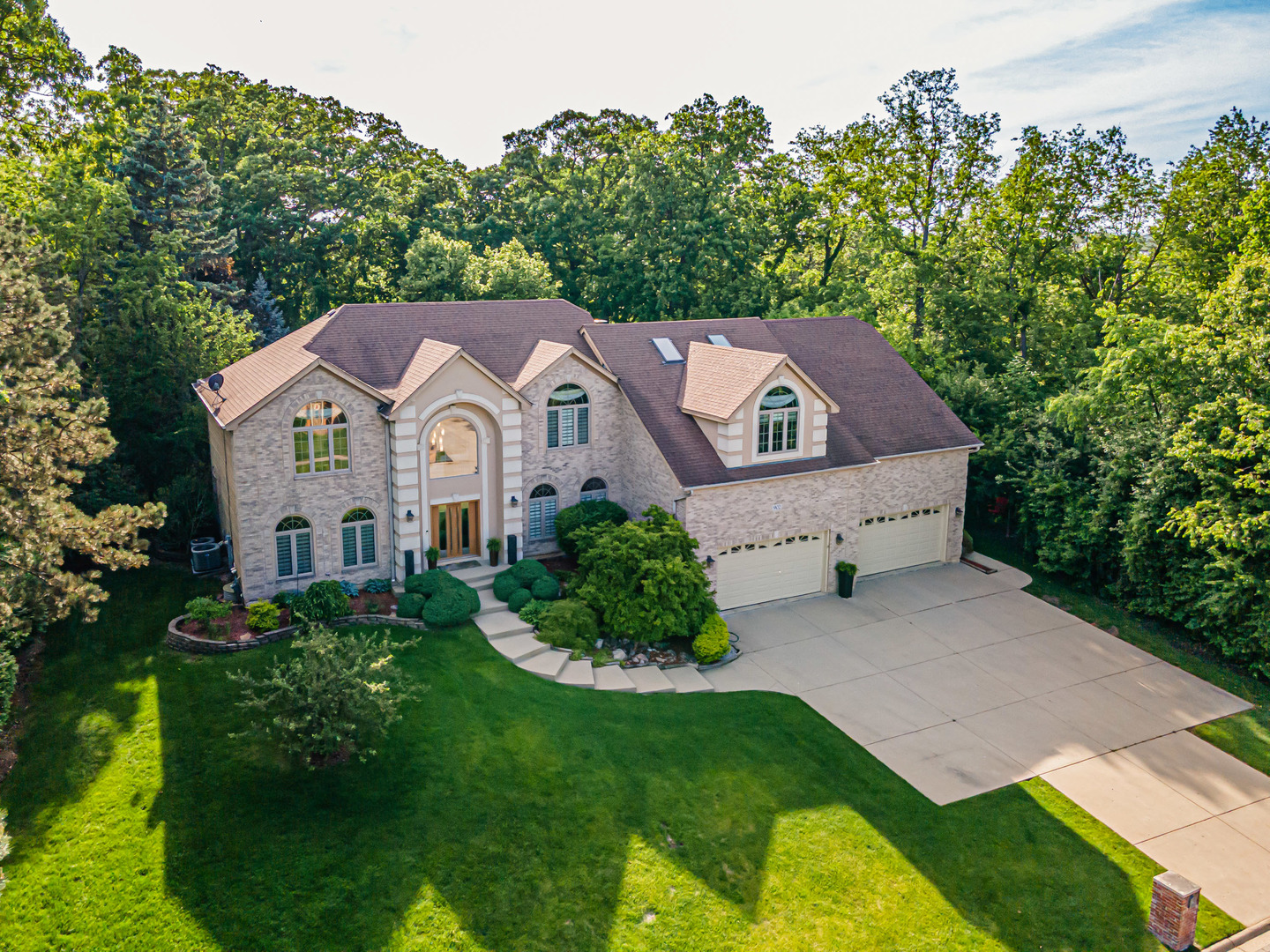 902 DORAL Drive, Bartlett, IL 60103
