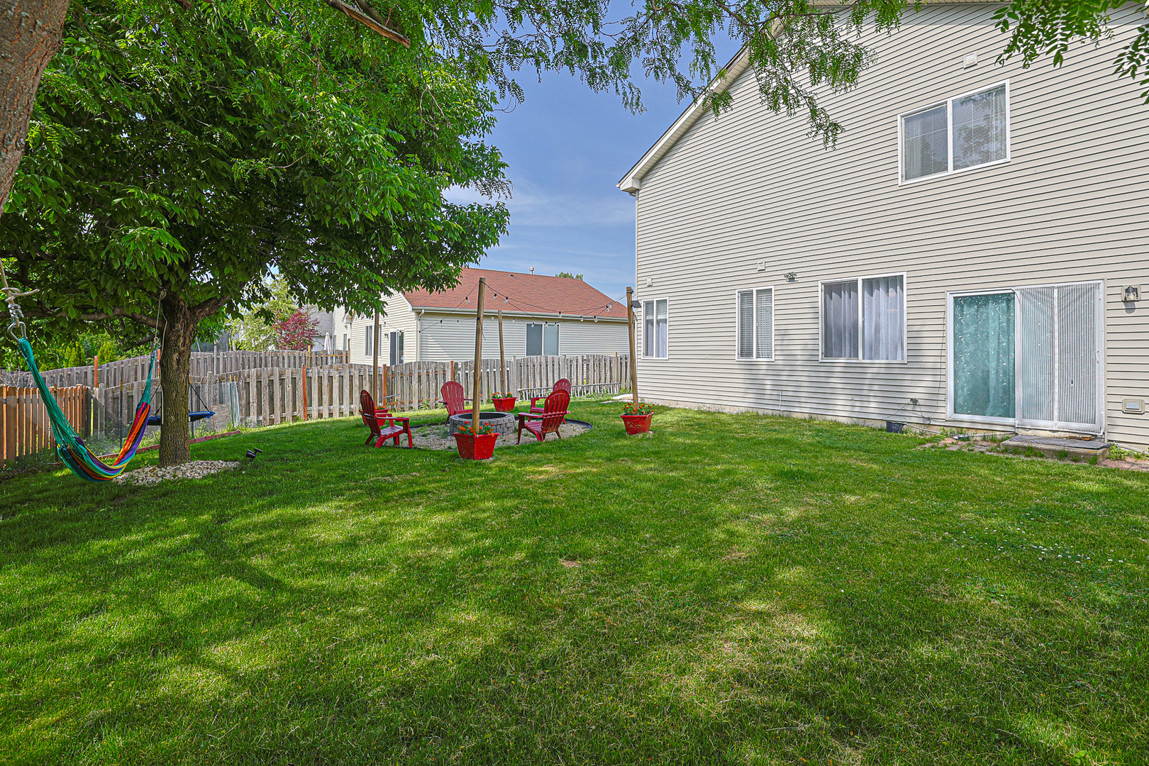 1854 S FALLBROOK Drive, Round Lake, IL 60073