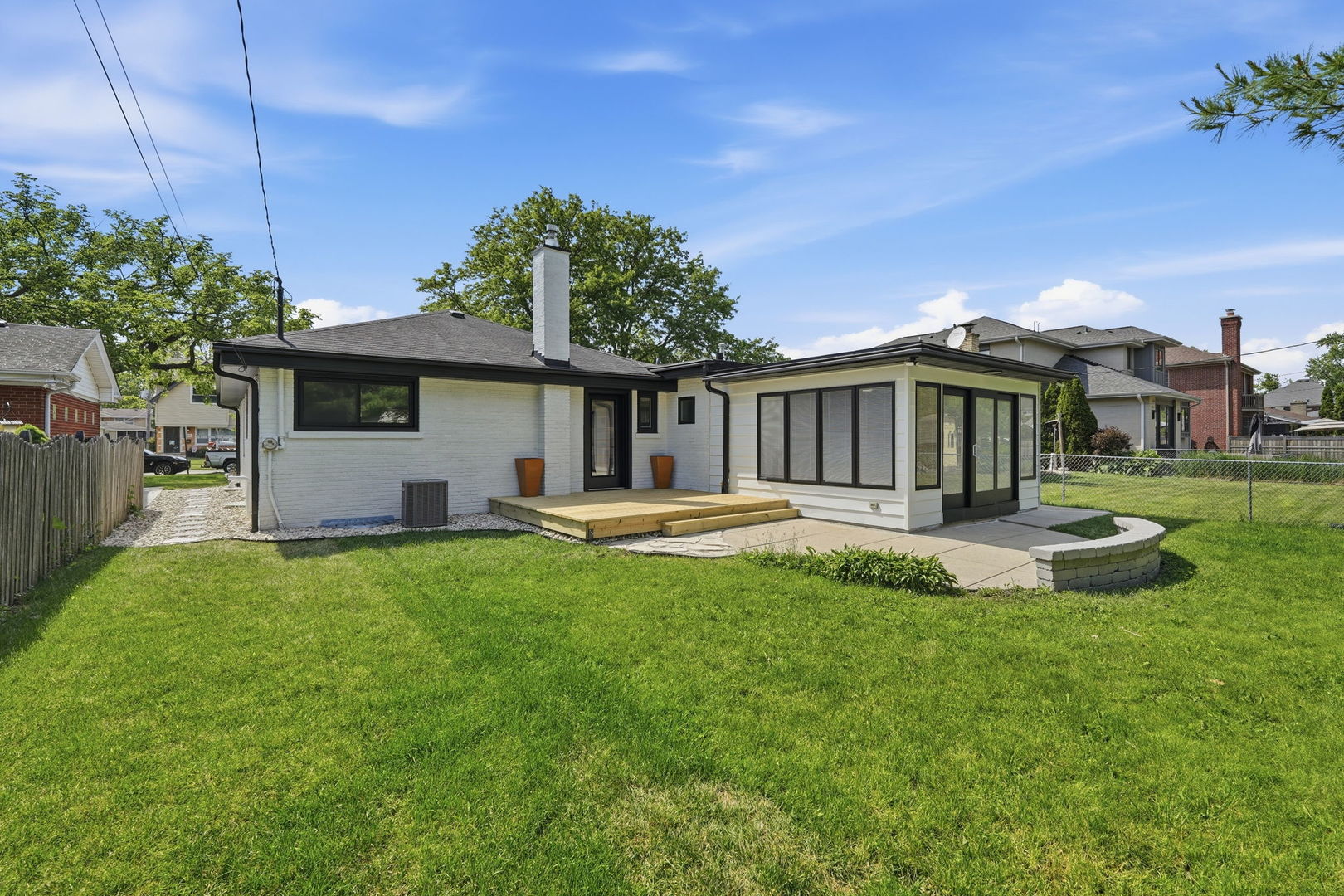 507 N Hamlin Avenue, Park Ridge, IL 60068
