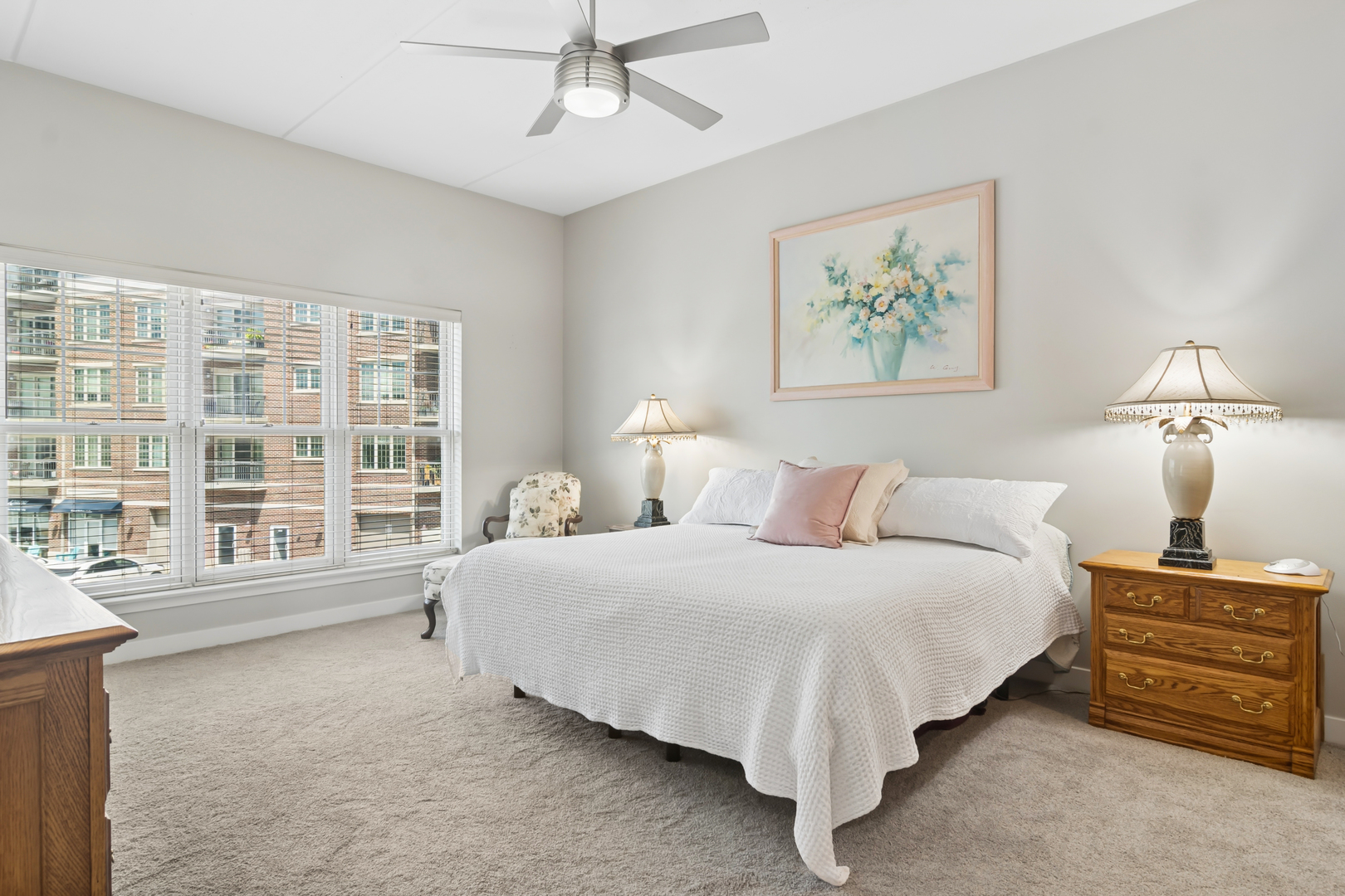 40 E Northwest Highway #208, Mount Prospect, IL 60056