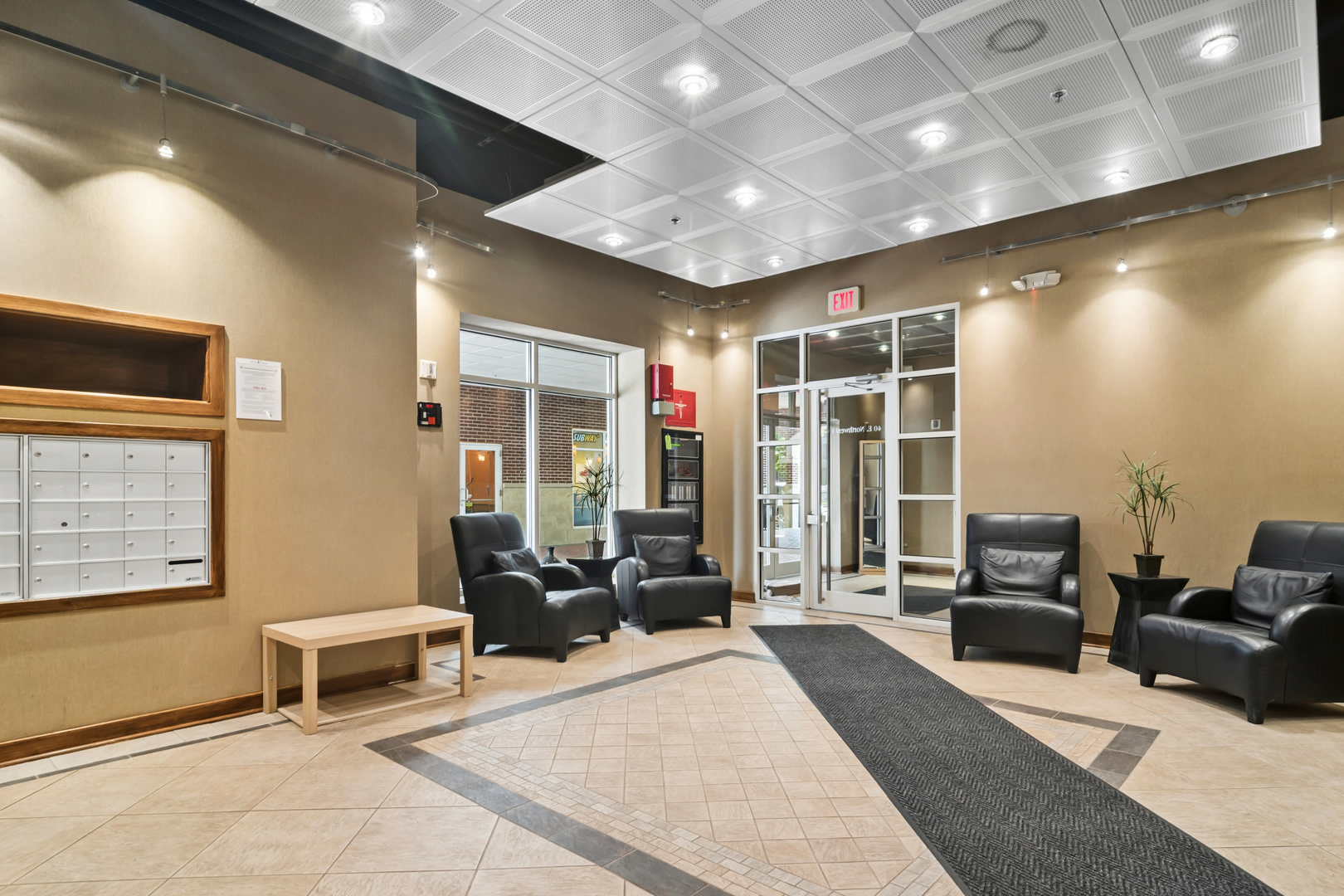 40 E Northwest Highway #208, Mount Prospect, IL 60056
