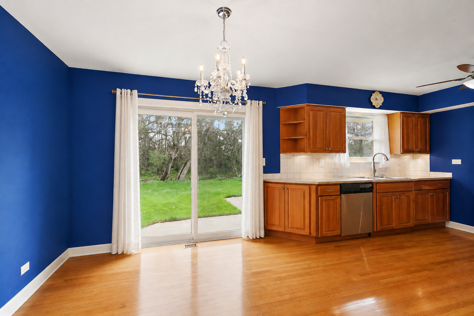 629 N Wren Avenue, Palatine, IL 60067