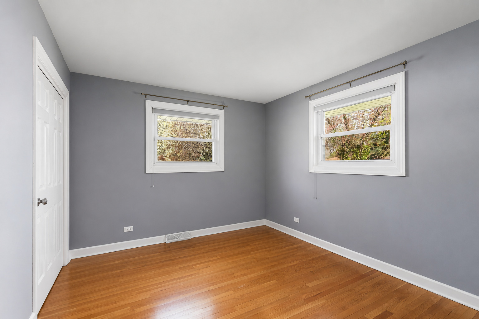 629 N Wren Avenue, Palatine, IL 60067