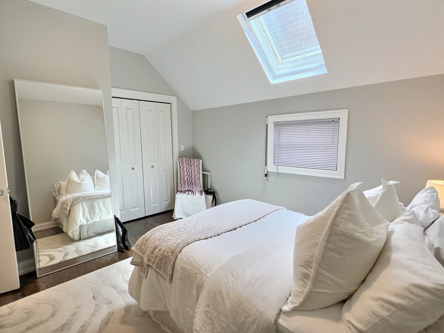 2538 N Southport Avenue #2F, Chicago, IL 60614