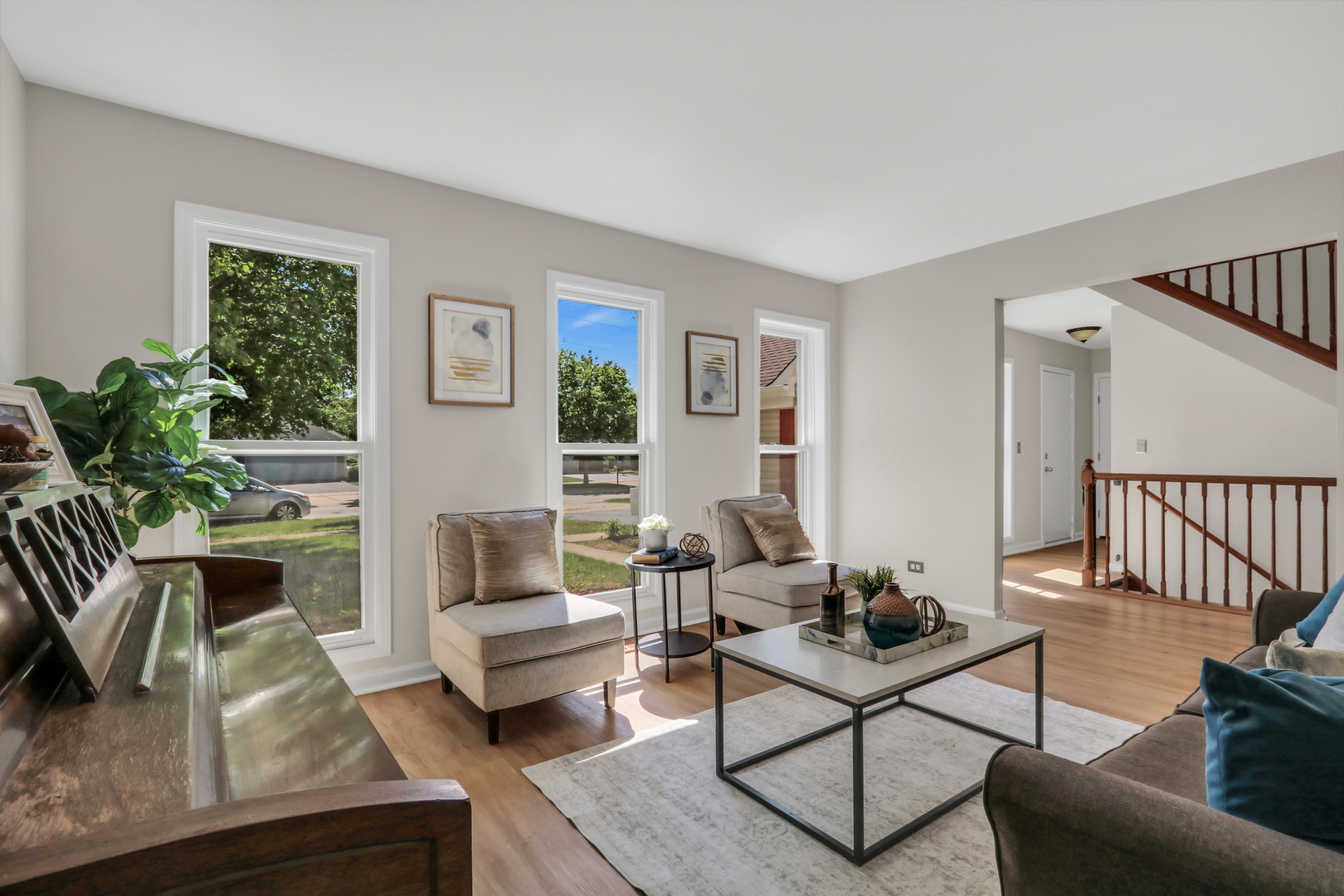 90 Southfield Drive, Vernon Hills, IL 60061