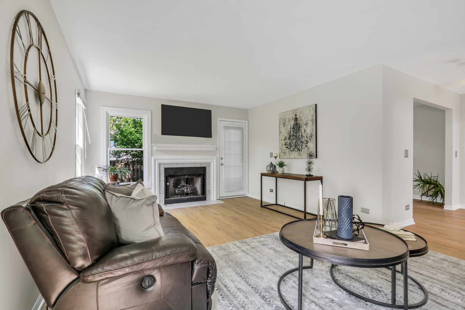 90 Southfield Drive, Vernon Hills, IL 60061