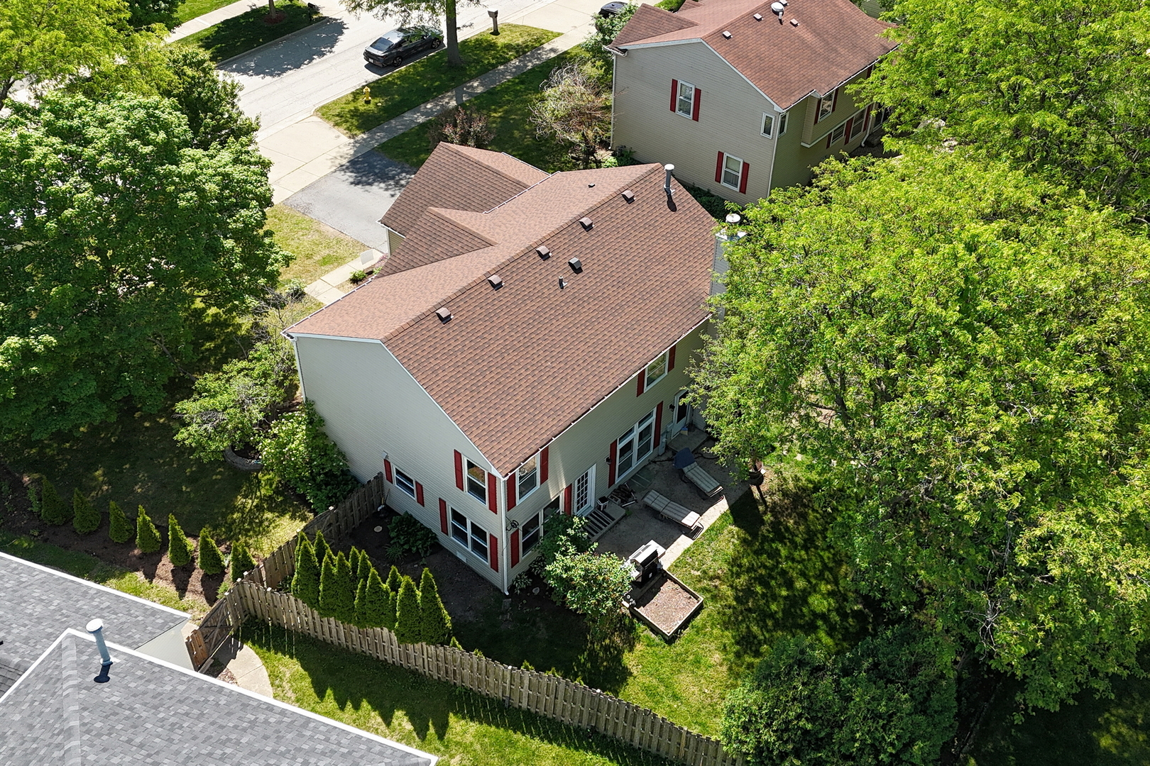 90 Southfield Drive, Vernon Hills, IL 60061